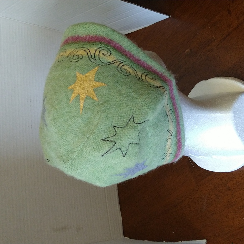 VGUC. Iceland's woman Celeste hat. - Picture 4 of 9